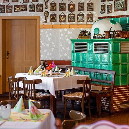 Gasthaus Stuckatz Dollenchen Bagian luar foto