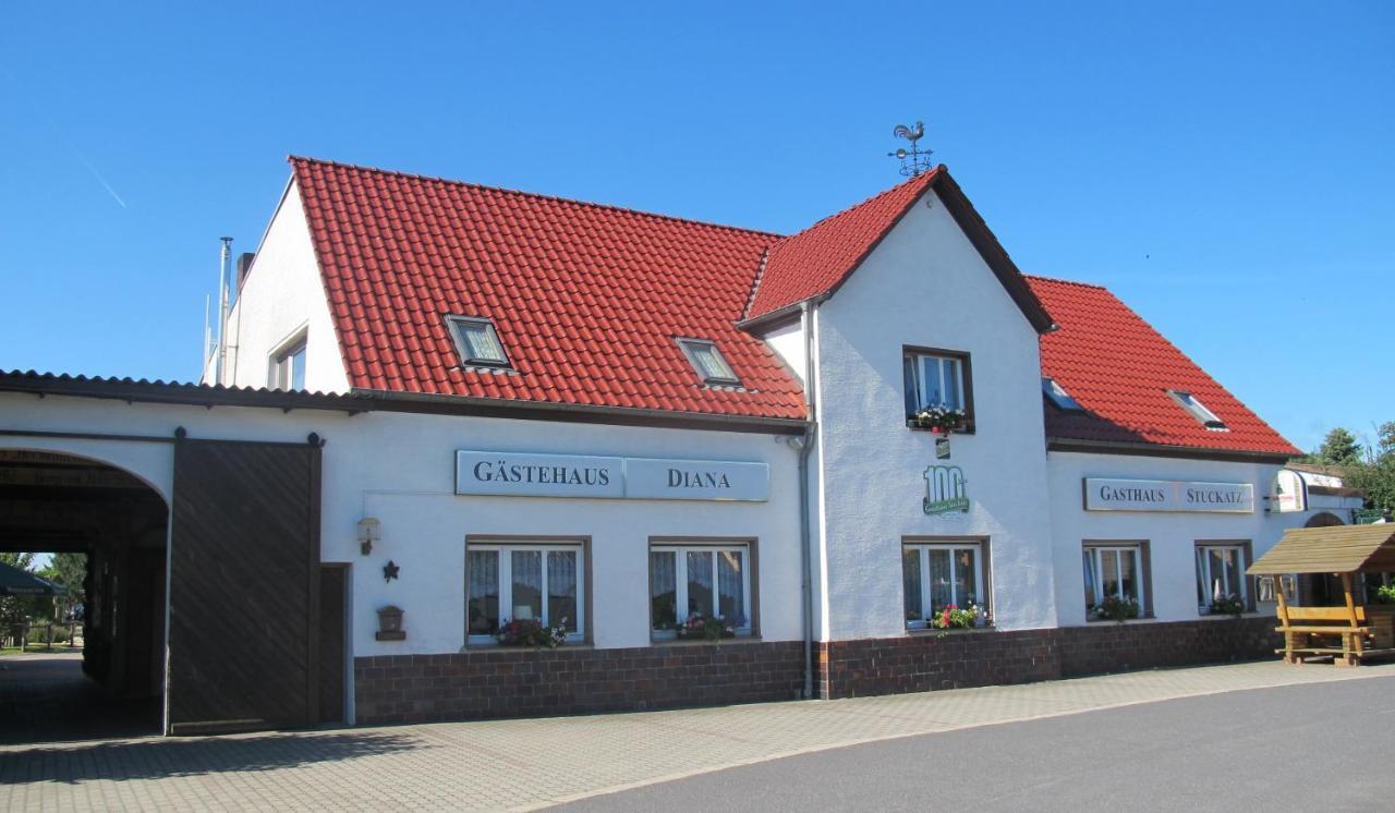Gasthaus Stuckatz Dollenchen Bagian luar foto